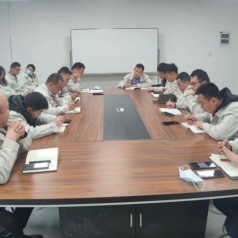 记汽车饰件工厂济南制造部仓务科安全例会