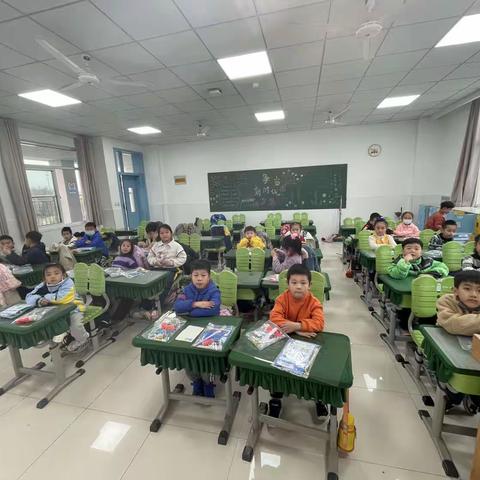 【月月老师】金龙湖小学一12班STEM主题课程《神奇的力》