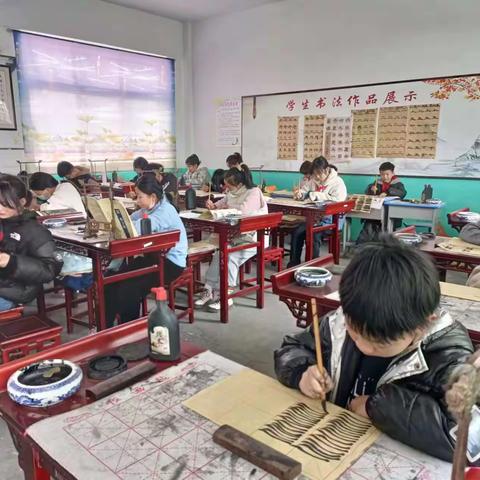 书法润童心，墨香沁校园——无梁镇无梁小学书法活动纪实