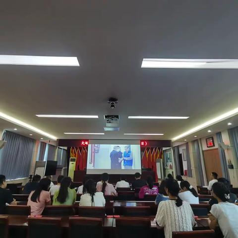 以案为鉴  激励奋斗—大峪沟镇第五期“青年大讲堂”开讲啦！