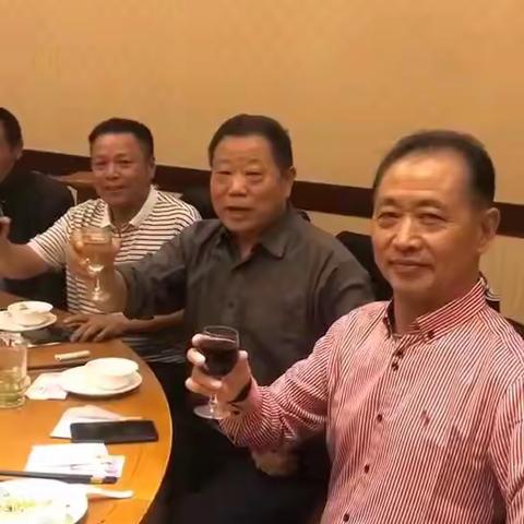 退役老兵节日祝福