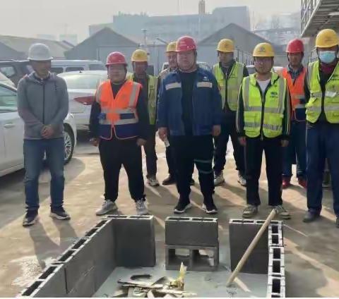 翡翠家园社区联合翡翠家园项目开展消防演练活动