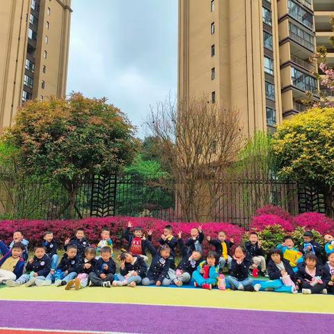 观山湖区第四十一幼儿园👫中五班一周愉快时光👫宝贝热线:0851—82216170