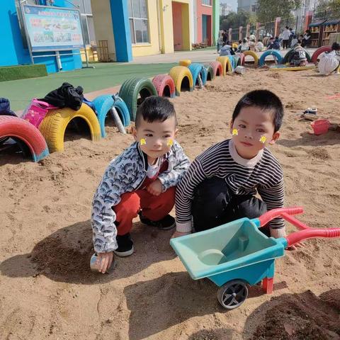 月亮湾社区朝阳路幼儿园一一一一一一快乐沙池