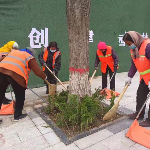馆陶县综合执法局城市精细化治理攻坚月之（二）—树坑清理