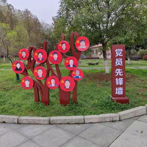 诚德乡村，服务为民。大东村座落在宜兴市湖父镇的东侧，她多次被评为省市文明村。这几年，全村发展很快。