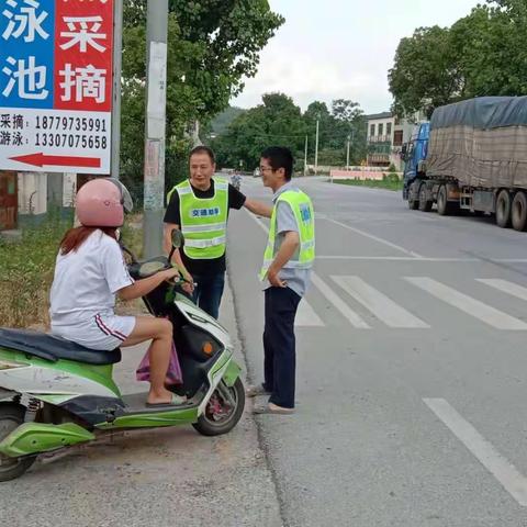 罗坳镇塘头村开展道路安全知识宣传