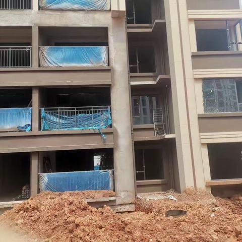 【荣盛城10栋】4.3施工情况