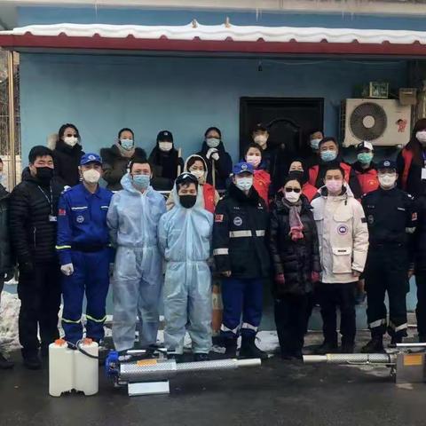 市直干部辛勤扫雪，蓝天救援专业消杀