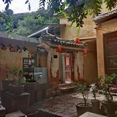 “寄情山水·以景传意”墨彩船山写生交流暑期培训