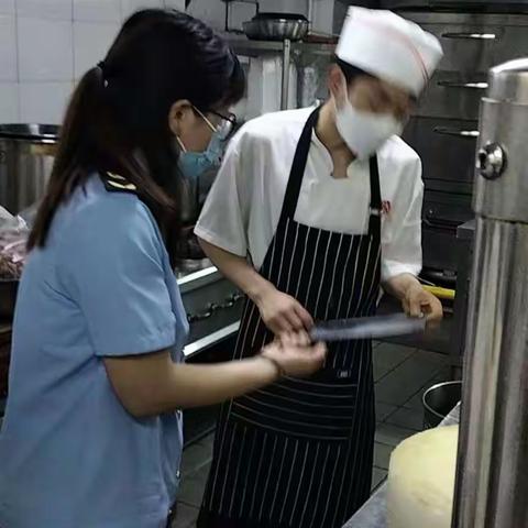 食品安全“守底线、查隐患、保安全”莲湖区在行动—西关市场所持续开展食品安全检查专项工作