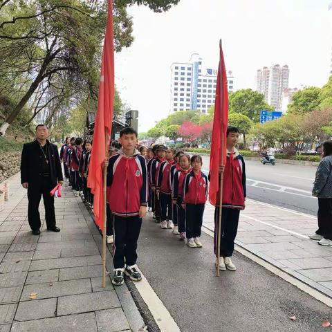 三坪小学2023年清明节扫墓活动