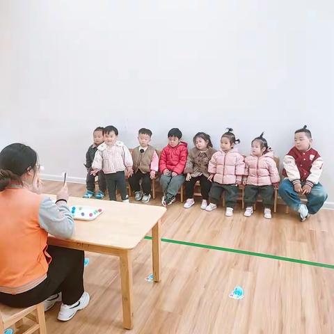 红黄蓝成长中心月亮班2023.4. 25入园成长❤️