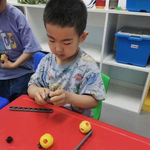 李图图小朋友玛酷机器人七月成长记录