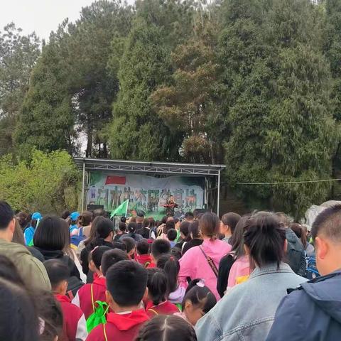 铜仁市第八小学 二年级（3 ）班“唤醒春天计划”亲子研学活动