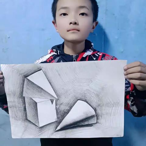 多彩美术 东湖校区周六素描作品