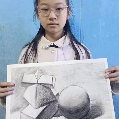 多彩美术 东湖校区周六素描作品