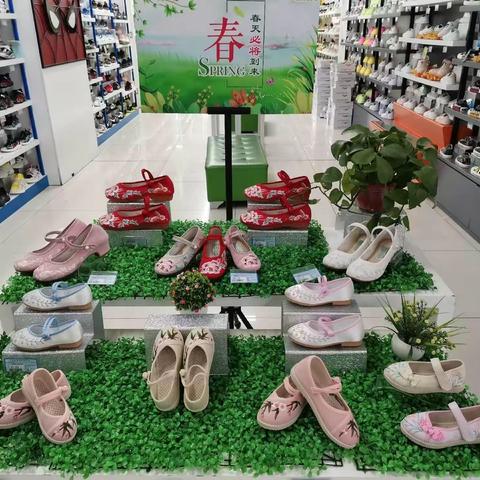 精美绣花鞋，让孩子穿出不一样的风格