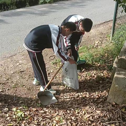 创文明城市，文明示范·新风尚·新生活——傅梓萱