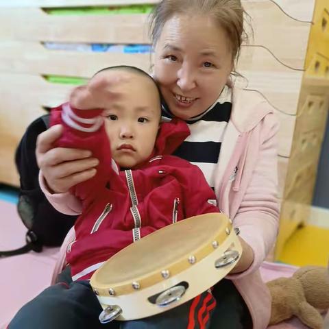 路颜赫宝贝 华恩艺术幼儿园半日体验 留念