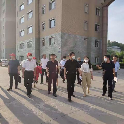 刘广珍到第四网格开展“步行东明 丈量文明”活动