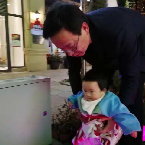 亲亲宝贝
