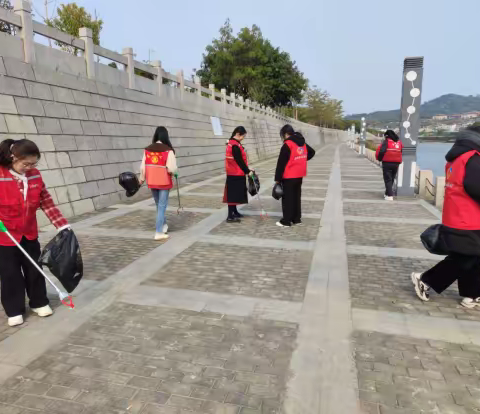 弘扬雷锋精神，社工在行动