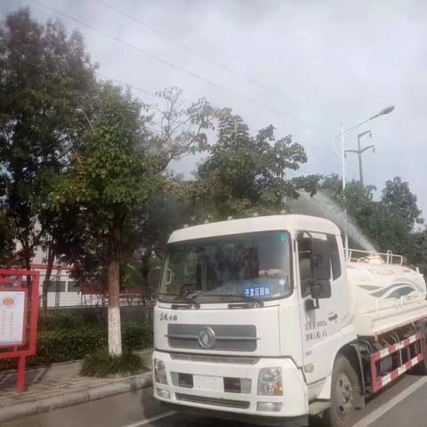 开发区园林处：吹响秋季绿化养护“集结号”  奏出“城区绿化管养”最强音