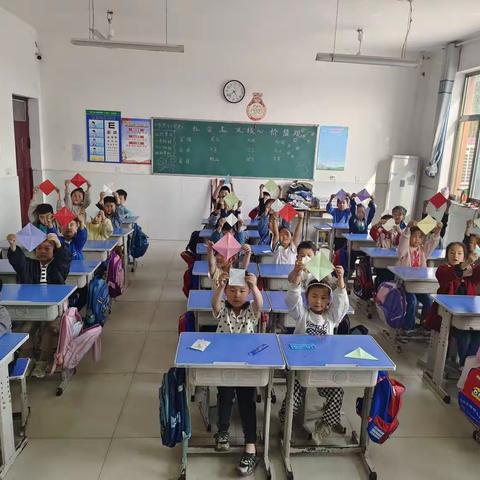 关爱学生，幸福成长——东方小学美术手工课