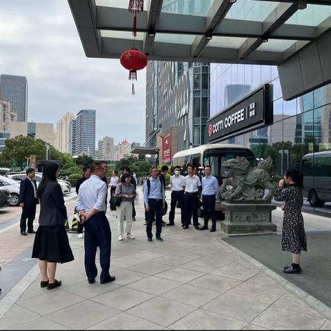 【鳌峰街道】省银保监局人身险处一行赴鳌峰街道走访调研