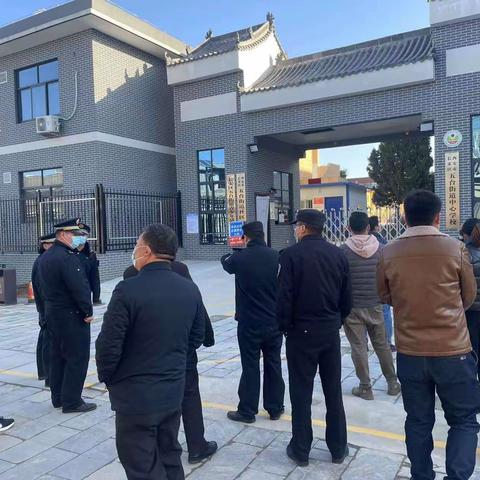 【我为群众办实事】消除隐患，促进平安——太乙宫派出所联合各部门开展校园周边环境集中整治行动