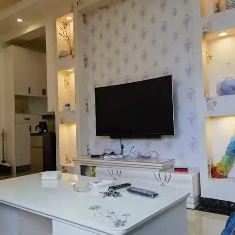 城北一号2/2/1可当3室家具家电齐全1500/月包含车位，家具家电齐全☎️6013