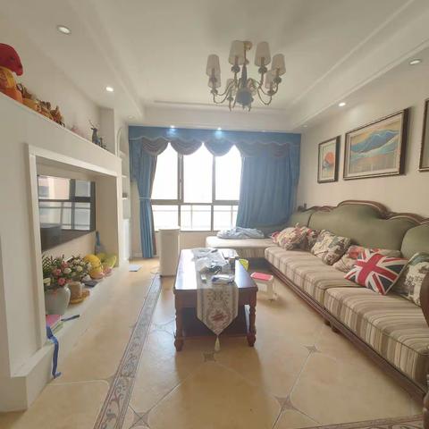 ❤61.8万 天天向上产权65 精装修322 老证 对中庭好楼层带阳台 随时看房6013