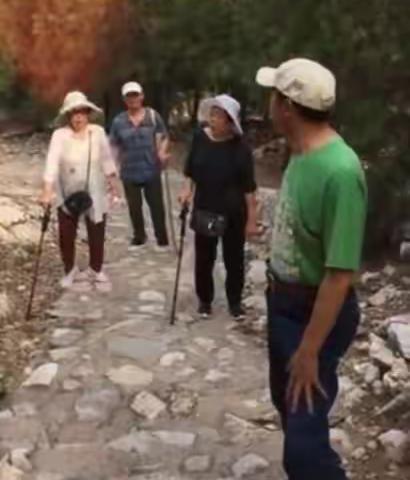 《西江月》同窗游