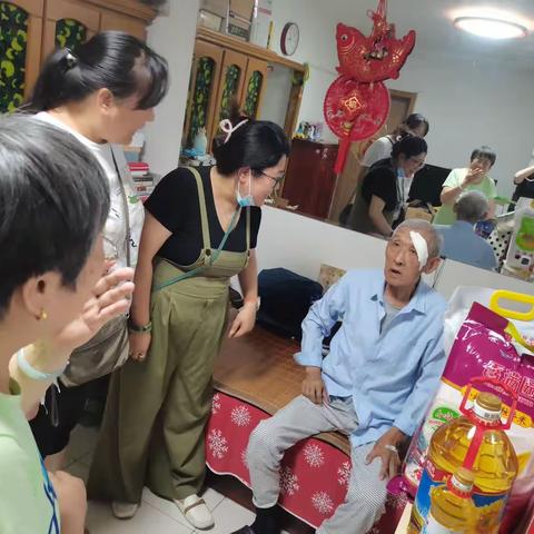 【西三旗街道永泰园第二社区】八一慰问送关怀 情暖退伍军人心