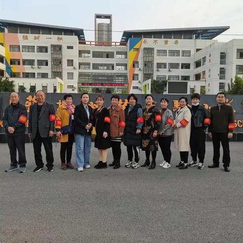 四年级13班的护花使者们