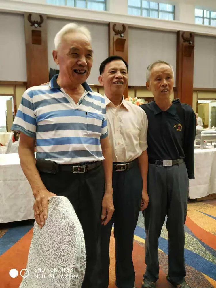 1徐瑞祥、2华强、3林少凌、4赖少龙、5冼碧珍、6张法强、7信丽茹、8冼诗明、9徐艳云、10陈润莲、