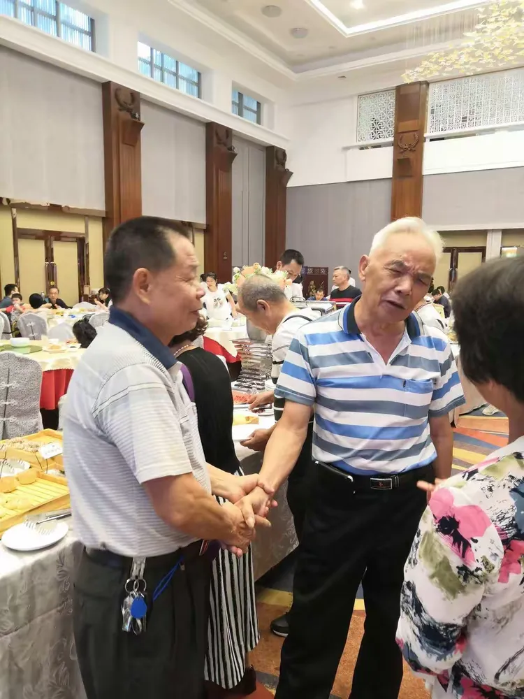 1徐瑞祥、2华强、3林少凌、4赖少龙、5冼碧珍、6张法强、7信丽茹、8冼诗明、9徐艳云、10陈润莲、