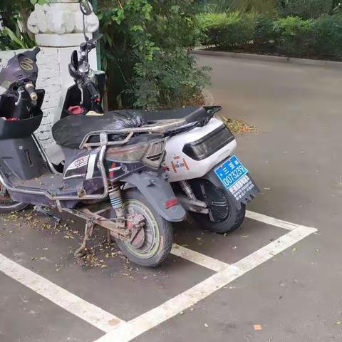 市创文巩卫办对吉阳区城市社区专项督查通报（2023年6月14日）