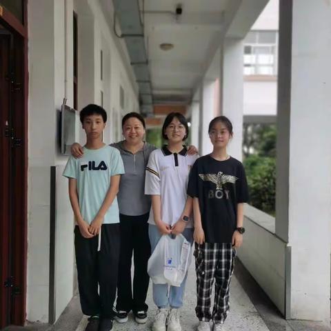 念小学老师
