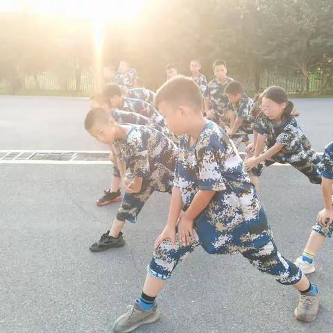 【空降利刃】2023期'军旗下的少年’特训营 一营八排第十七天精彩历程