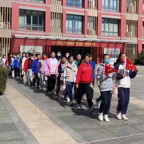 【宿迁市实验小学100+24】评文明路队    展实小风采 ——宿迁市实验小学南校区路队评比活动掠影