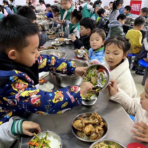 【宿迁市实验小学100+24】小餐桌彰显大文明，点滴文明助力文明典范城市创建——记市实小幸福路校区文明餐桌评比