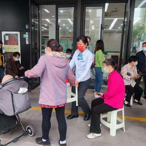 青山一道，同担风雨-罗家港支行疫情防控记录