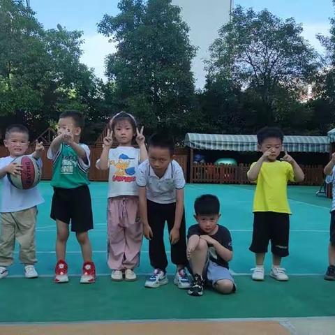 博卡拉《栗雨园篮球课》