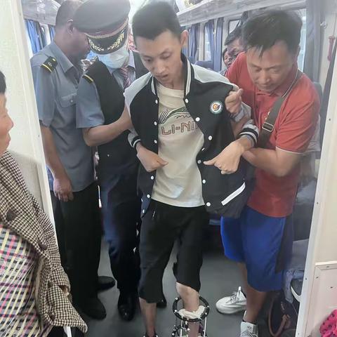 “爱在旅途中”服务无止境，满意无终点。