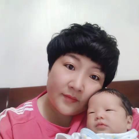 金牌月嫂催乳师赵瑞清