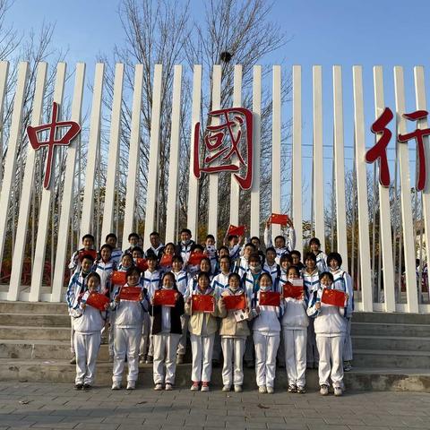 北京市育英学校密云分校初一8班社会大课堂——生存岛之行