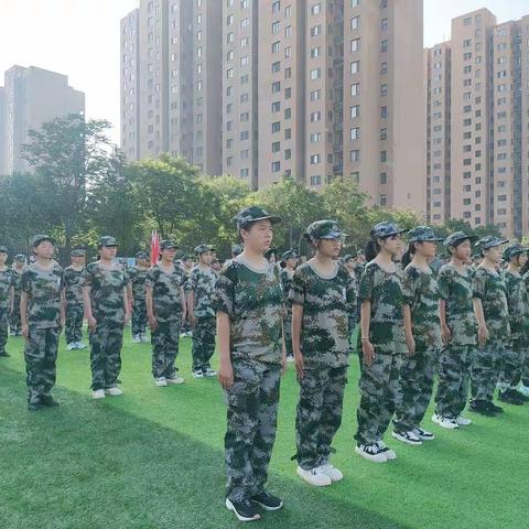 新初一综合实践训练报道（二）团结协作：综合训练让我们懂得团队合作的重要性