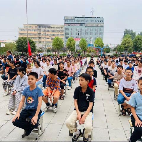 扬起梦想风帆，遨游学习殿堂_____七一第二周学习剪影